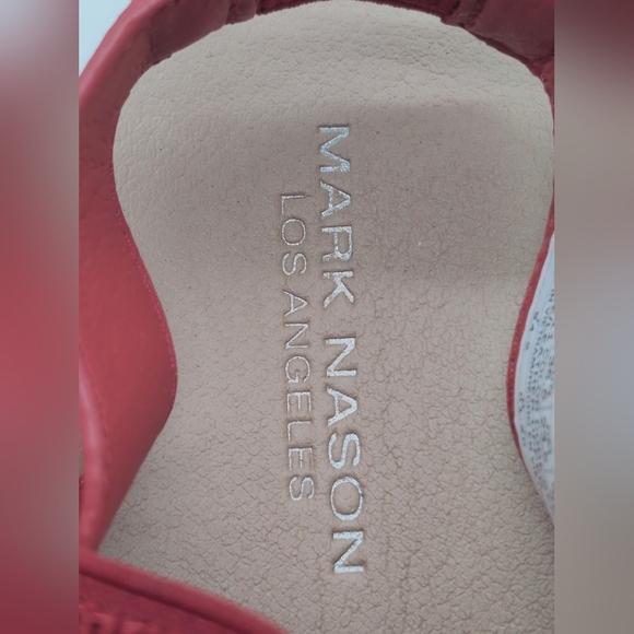 Mark Nason Los Angeles Sz 6.5 Catalina Red / White Women's Sandals - Picture 8 of 10